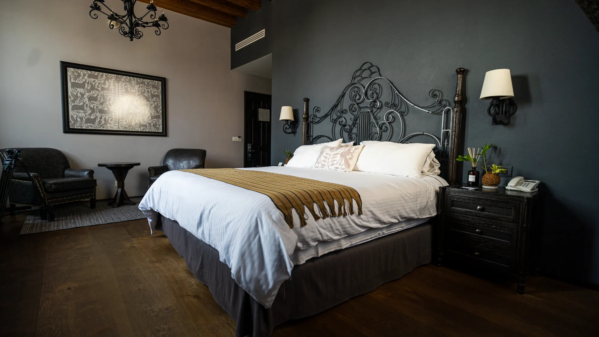 CH CAFE CENTRAL DIC 06303