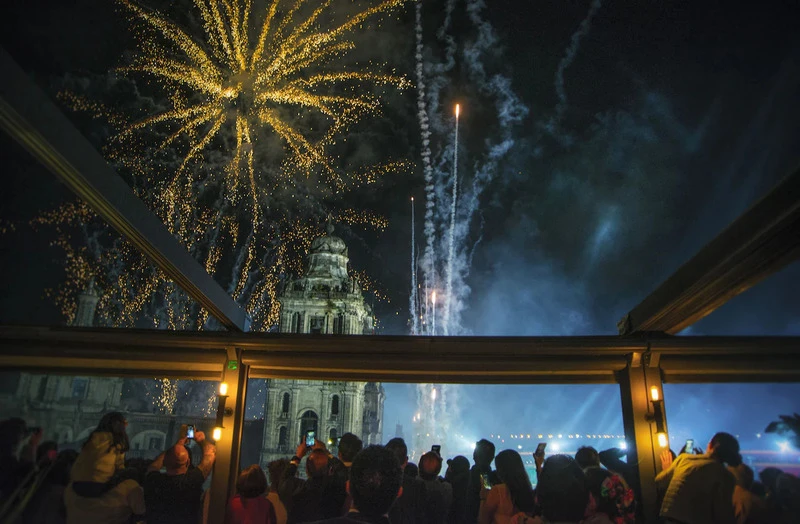 Terraza Fuegos Artificailes
